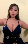 Olivia busana seksi menggoda pascol