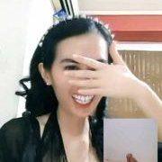 Mbok komal sama penonton pamer kntl Mango Live