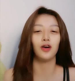 Emiko Host Seksi di Mango Live - AVTub