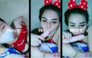 Dhiana Cantik Mendesah Omek Sepong Dildo - AVTub