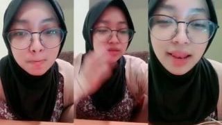 AVTub - Bokep Indo Hijab Live Sex HD