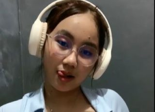 Toket Besar Lisa Chan Tiktokers Pelintir Utingnya - AVTub
